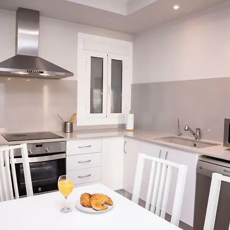 Benjami Apartment